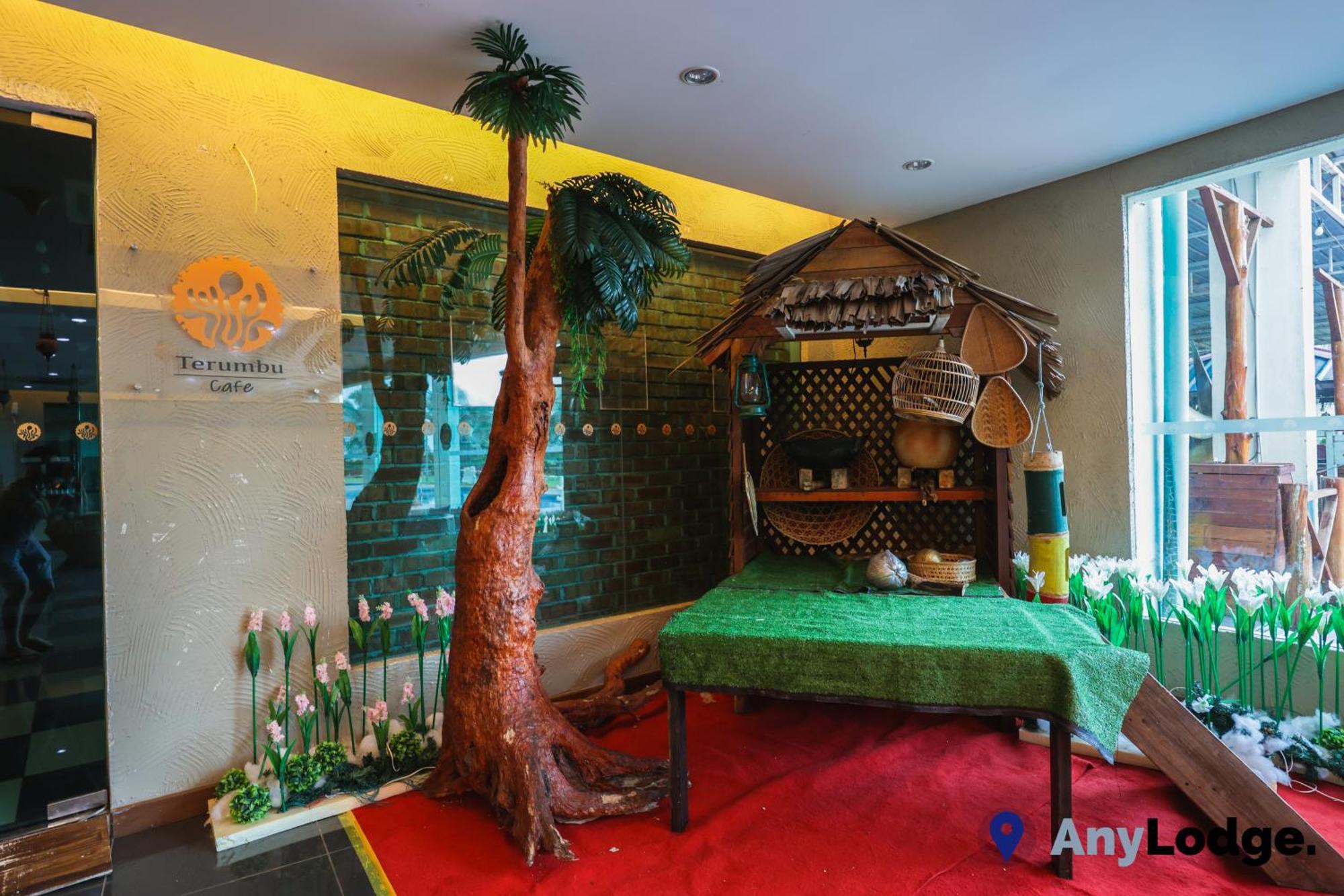 Anylodge Waterfront Marina Island Pangkor Lumut Exterior photo