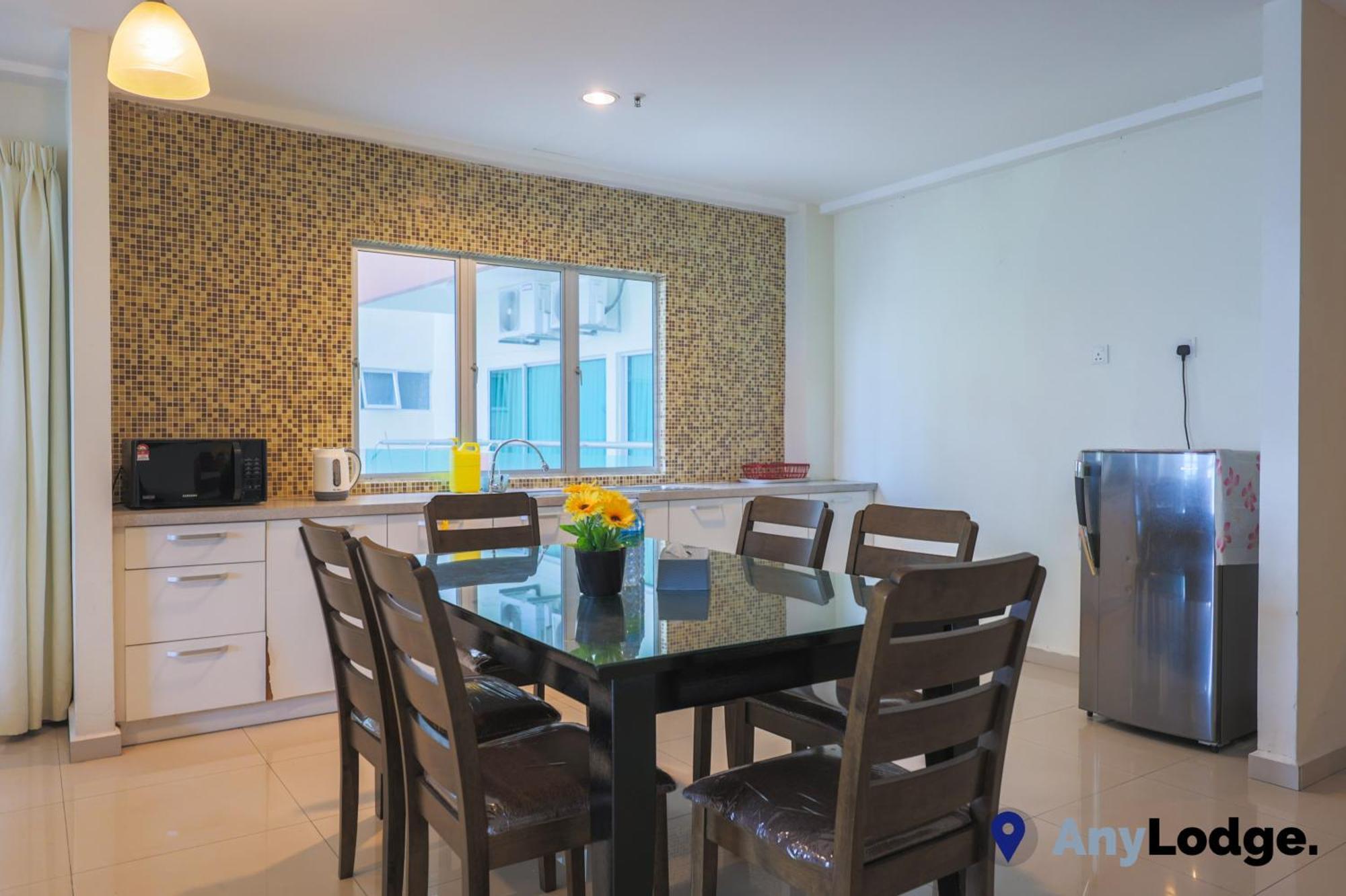 Anylodge Waterfront Marina Island Pangkor Lumut Exterior photo